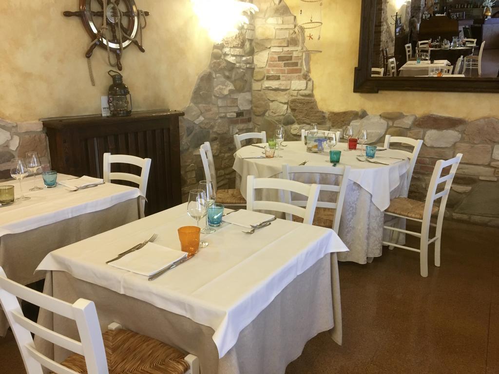 Locanda Ferrari Goro Bagian luar foto