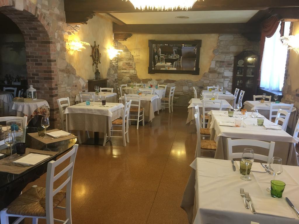 Locanda Ferrari Goro Bagian luar foto